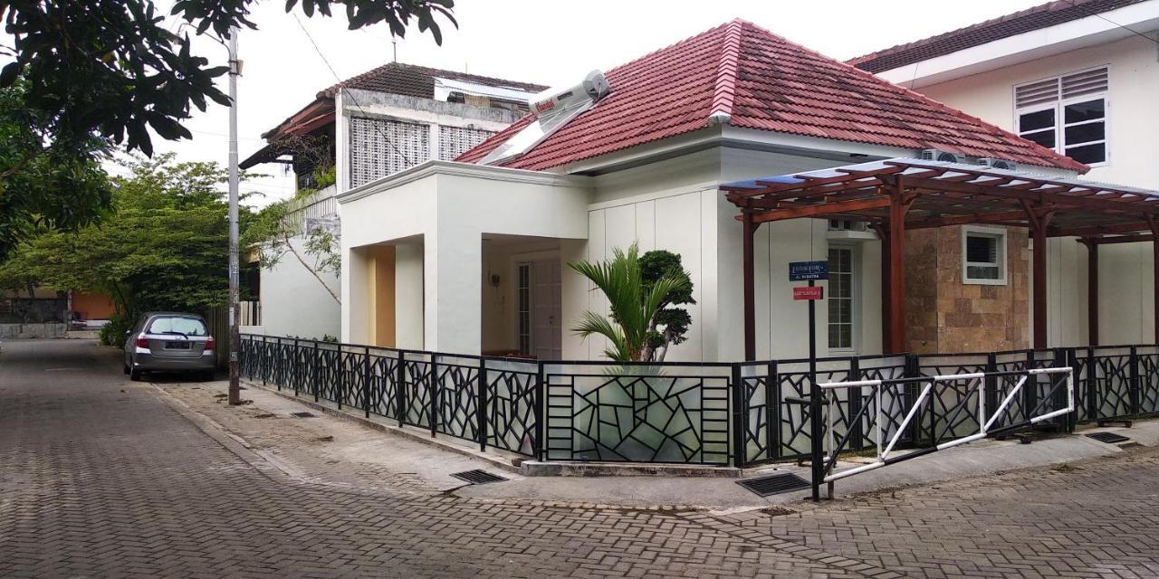 סלמן Omah Inap D24 Syariah Near Universitas Aisyiah Yogyakarta Mitra Reddoorz מראה חיצוני תמונה